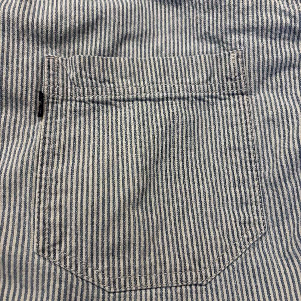 1996 Levi's Men's XL Blue Denim Stripe Long Sleeve Button Up, Shirt, 100% Cotton - Picture 5 of 7